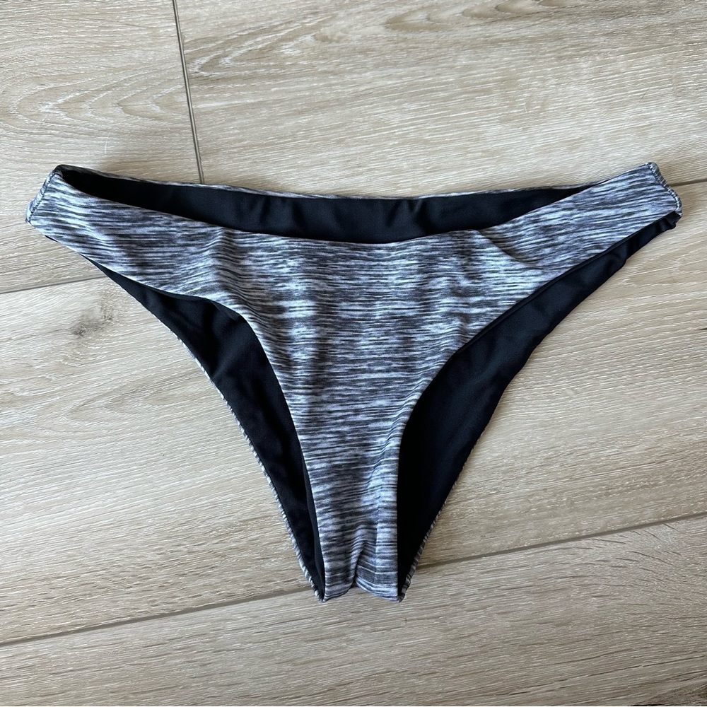 Rip Curl Reversible Bikini Bottom (Heather Gray/Black)